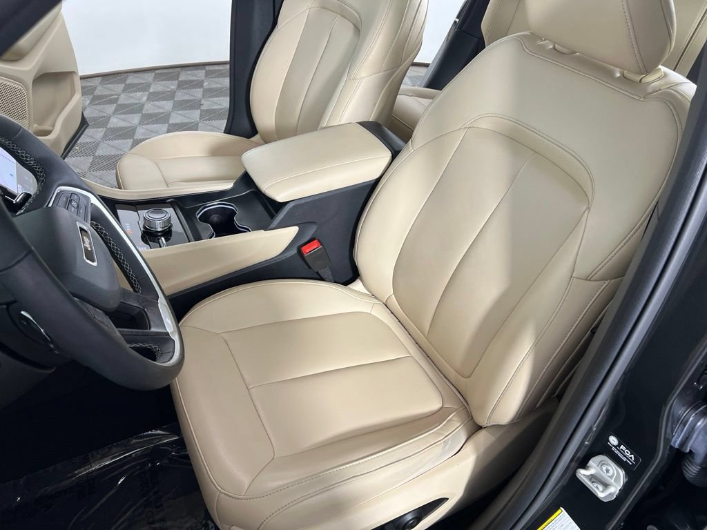 Used 2024 Jeep Grand Cherokee Limited AWD/4WD image 20