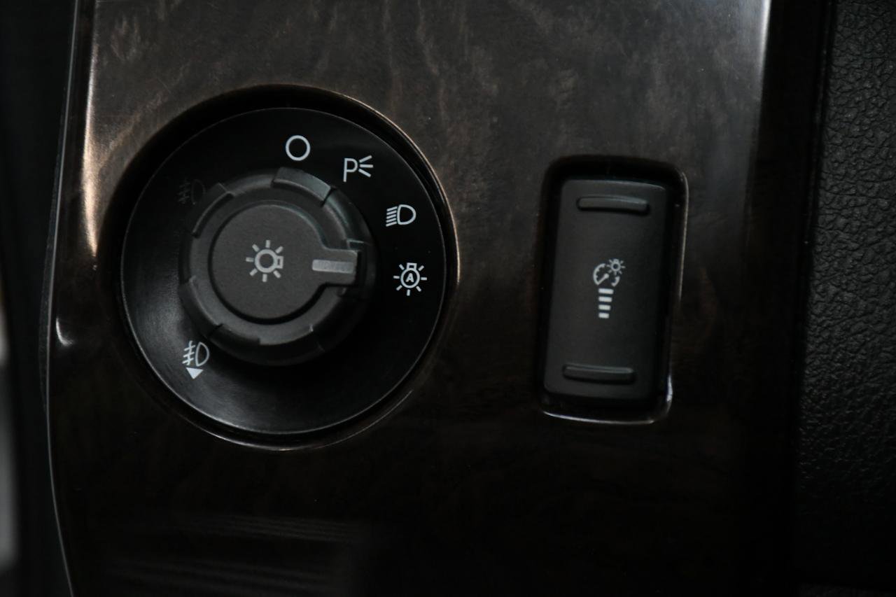 Used 2016 Ford F250 Platinum w/ FX4 Off-Road Package AWD/4WD image 25