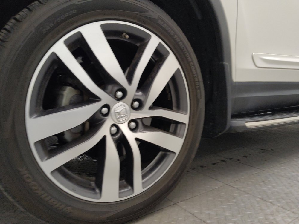 Used 2018 Honda Pilot Touring image 31