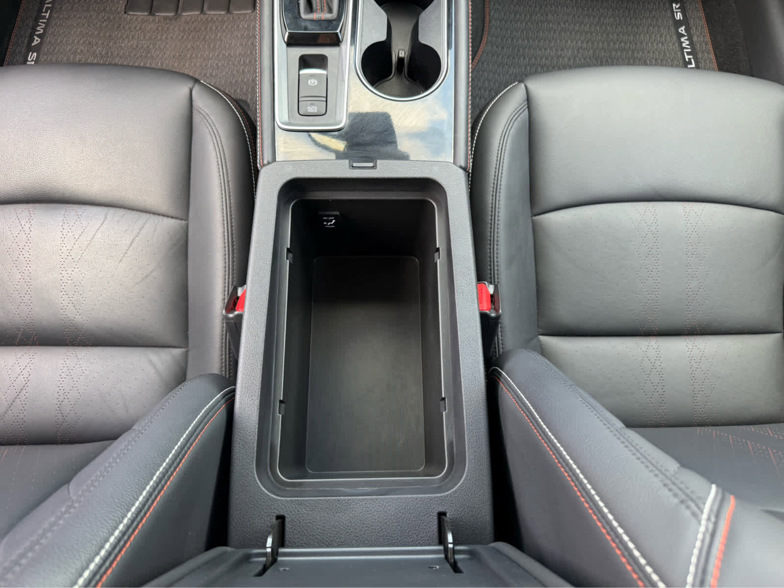 Used 2023 Nissan Altima 2.0 SR image 31