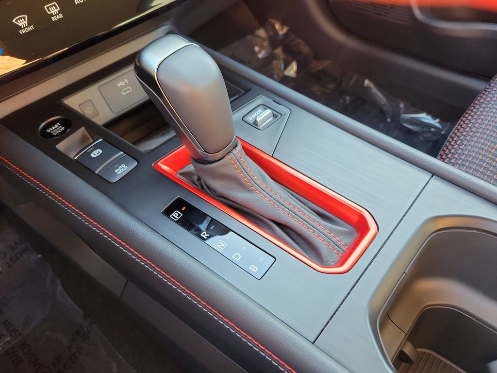 Used 2025 Nissan Kicks SR image 15