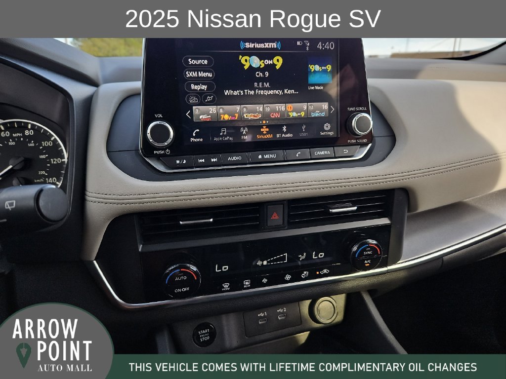 Used 2025 Nissan Rogue SV FWD image 25