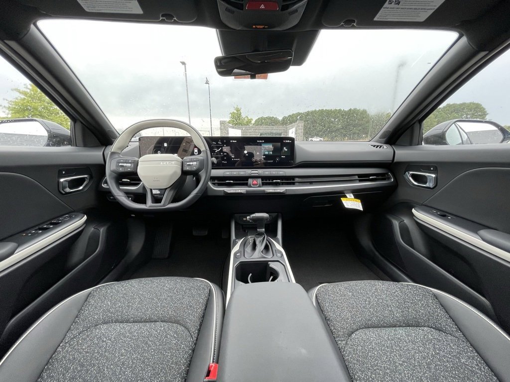 New 2025 Kia K4 GT-Line w/ GT-Line Sunroof Package image 27