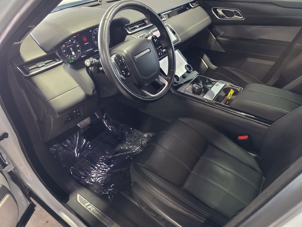 Used 2019 Land Rover Range Rover Velar R-Dynamic SE AWD/4WD image 11