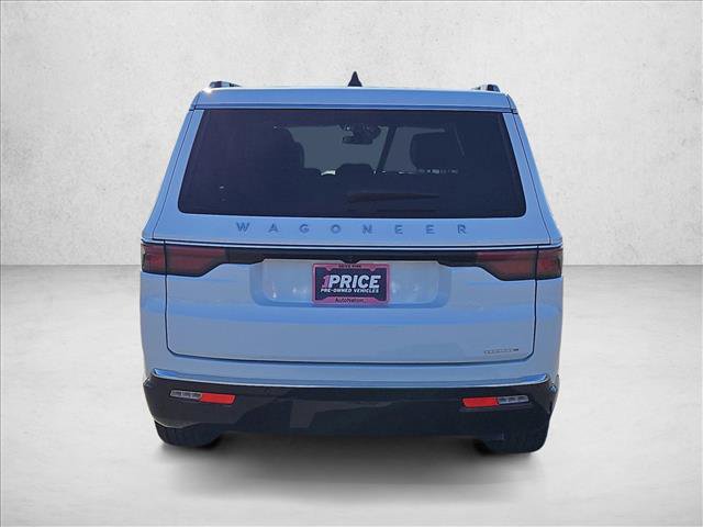 Used 2024 Jeep Wagoneer Series II w/ Flexible Seating Group RWD image 7