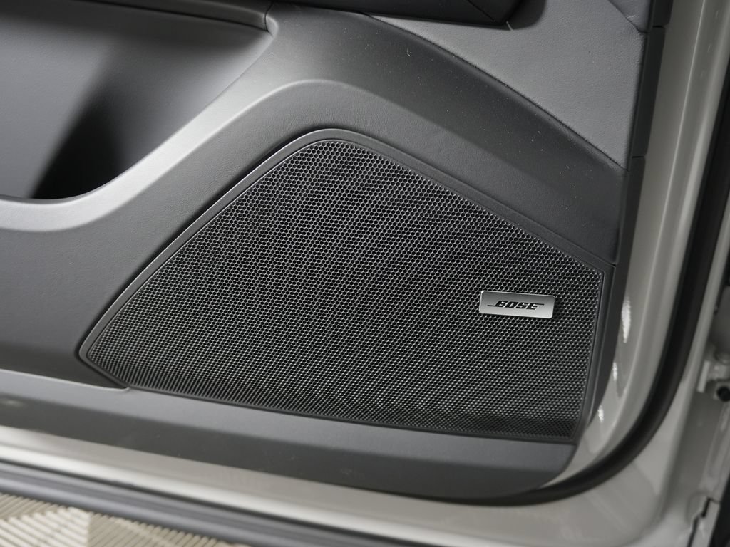 New 2026 Porsche Cayenne Coupe AWD/4WD image 17