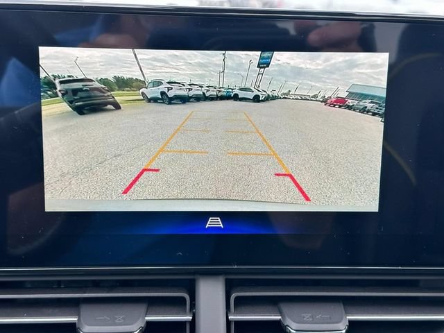 New 2026 Chevrolet Trax ACTIV w/ Sunroof Package FWD image 15