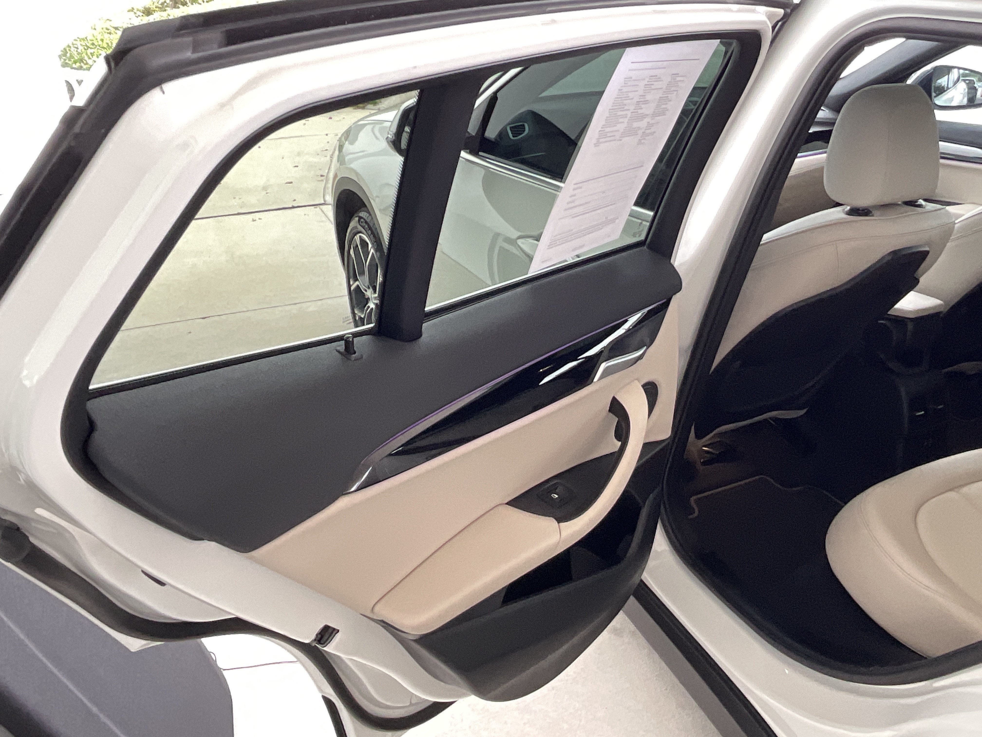 Used 2023 BMW X2 sDrive28i w/ Convenience Package FWD image 21