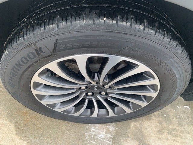 Used 2023 Lincoln Aviator AWD w/ Premium Package image 9