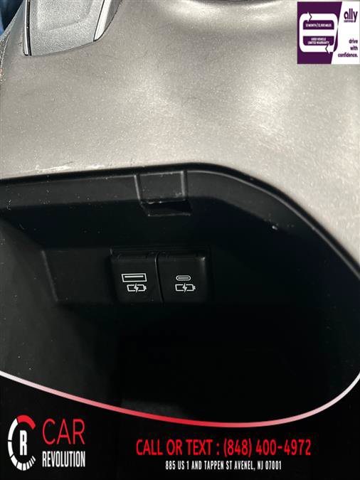Used 2021 Toyota Camry SE FWD image 24