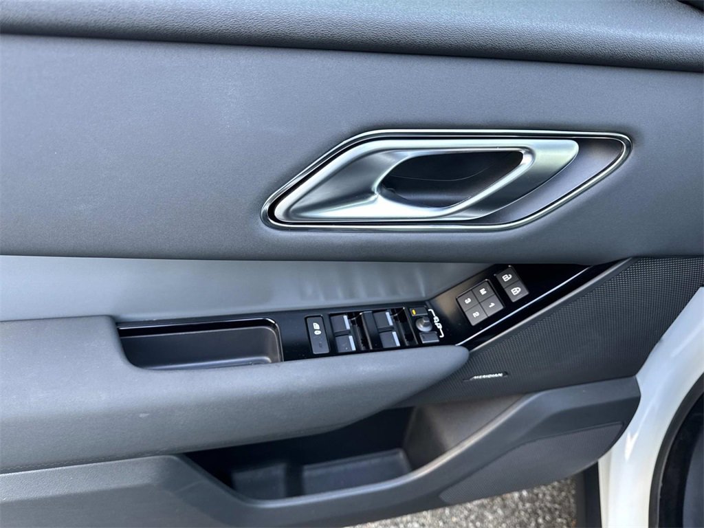 Certified 2025 Land Rover Range Rover Velar S image 16