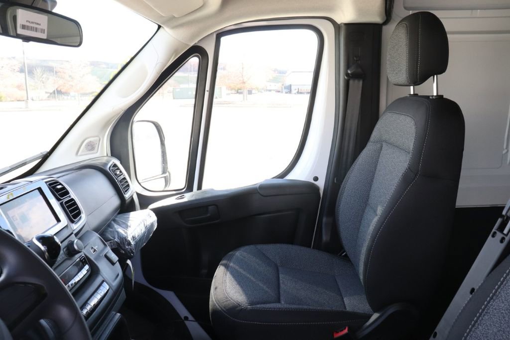 Used 2024 RAM ProMaster 2500 FWD image 10