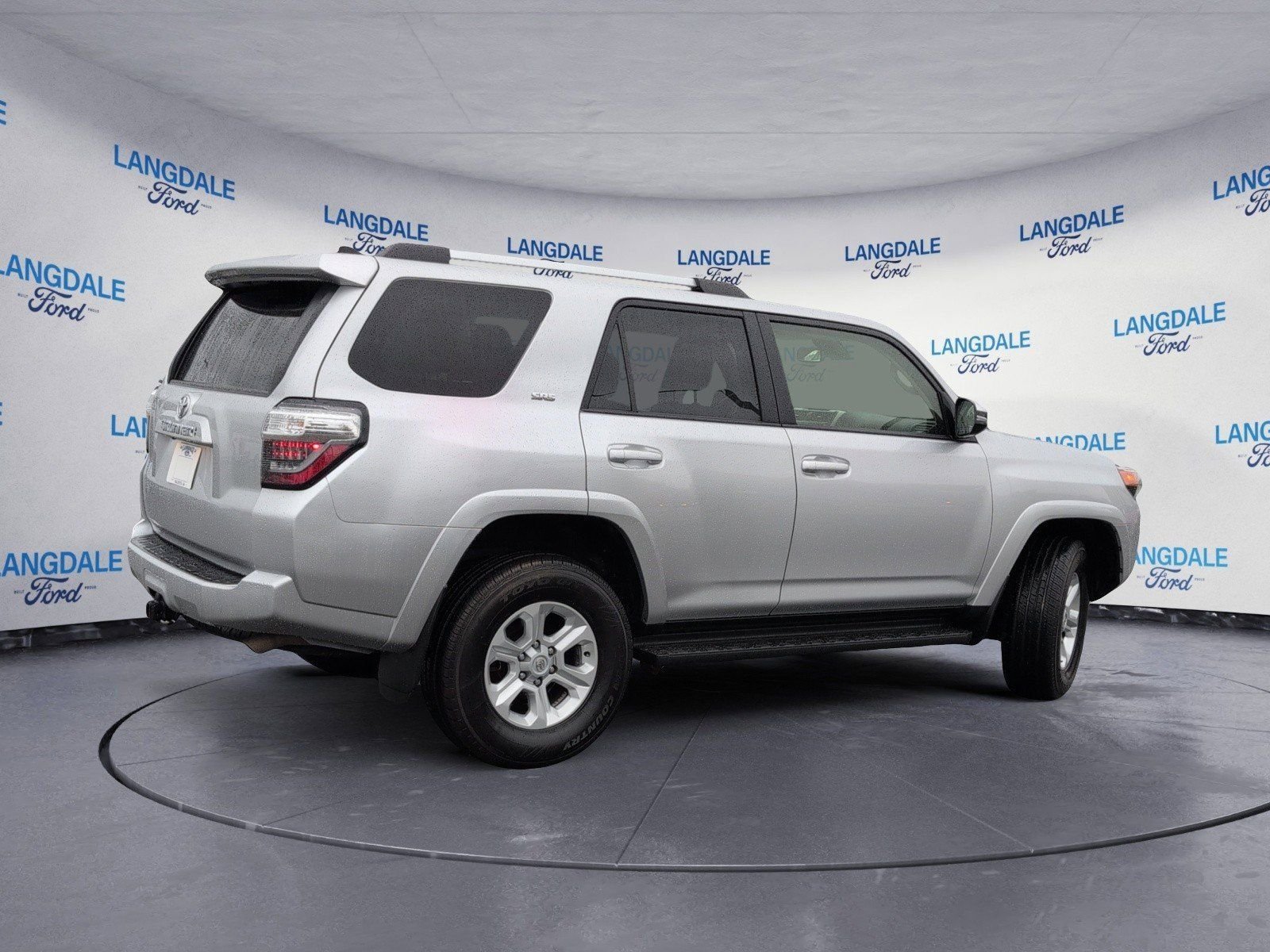 Used 2024 Toyota 4Runner SR5 Premium AWD/4WD image 4
