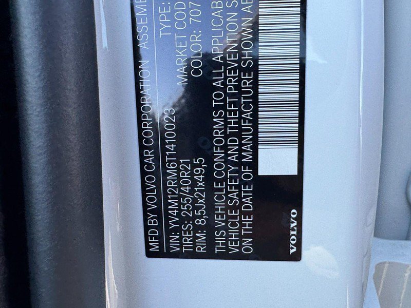 New 2026 Volvo XC60 B5 Ultra w/ Climate Package AWD/4WD image 16