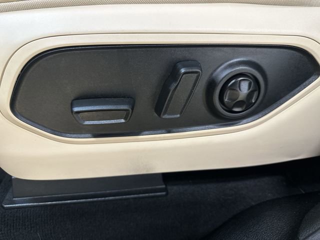 Used 2025 Jeep Grand Cherokee L Limited image 15