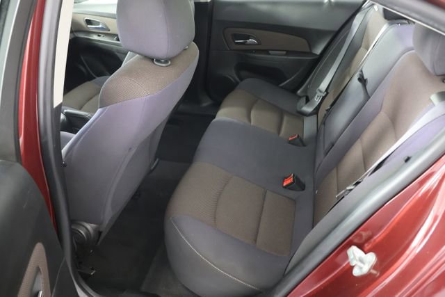 Used 2015 Chevrolet Cruze LT image 17