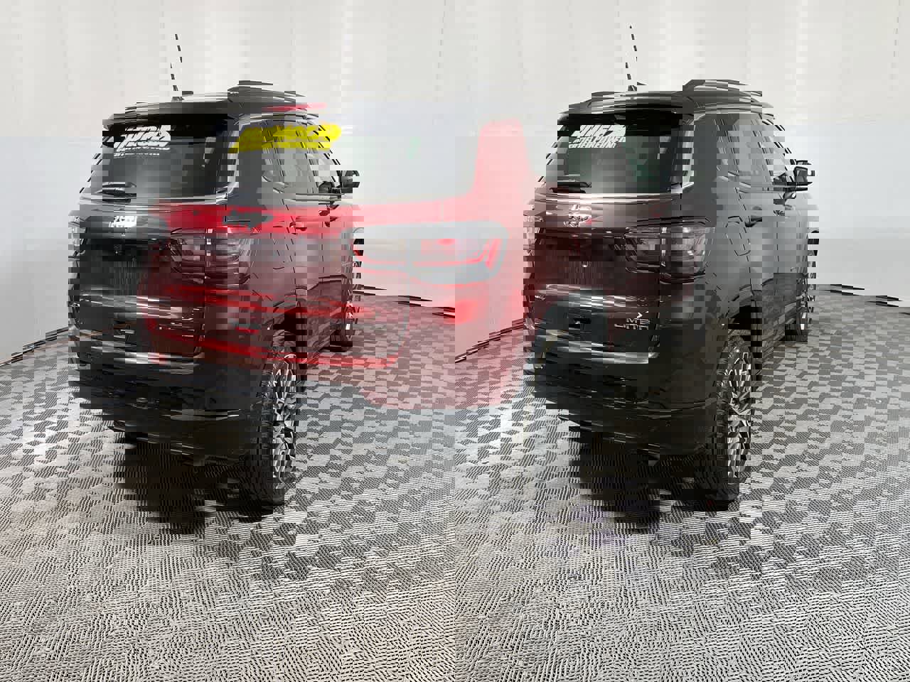 Used 2022 Jeep Compass Limited w/ Elite Group image 8