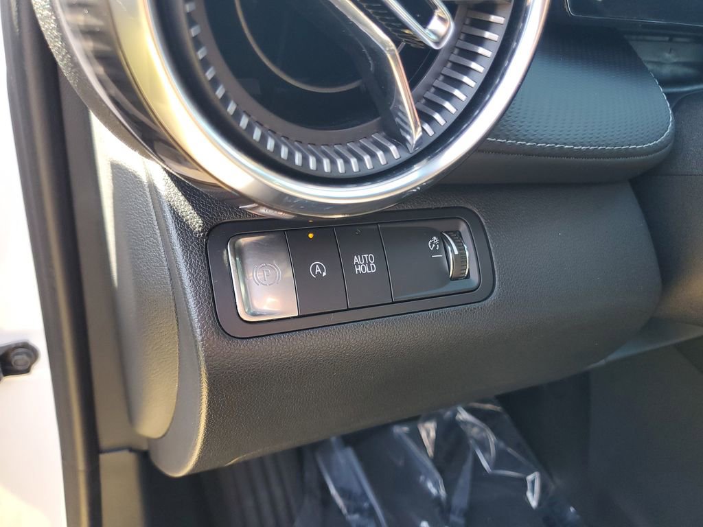 Used 2026 Chevrolet Equinox LT w/ Convenience Package II FWD image 23