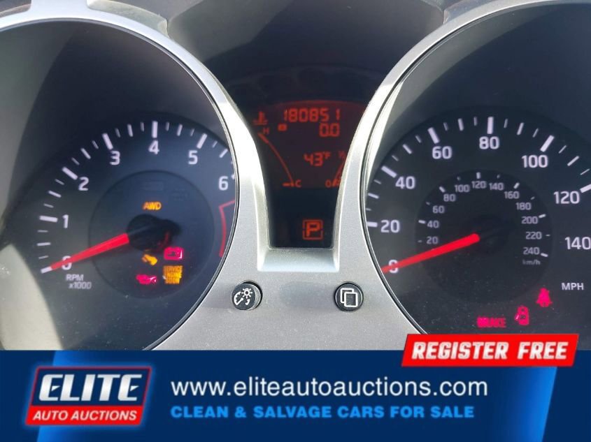 Used 2012 Nissan Juke SL image 13