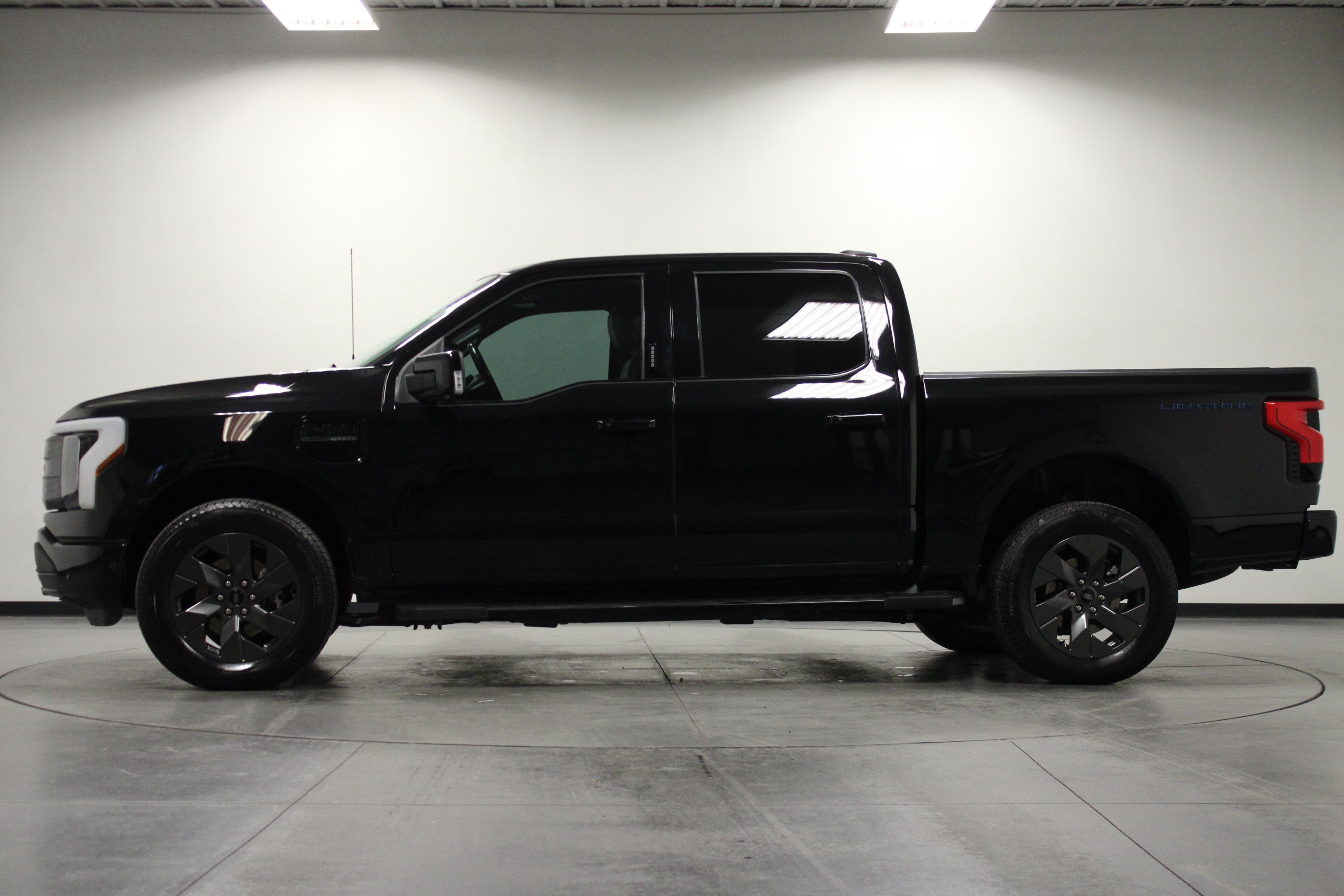 Used 2023 Ford F150 Lightning Lariat w/ Equipment Group 511A High AWD/4WD image 7