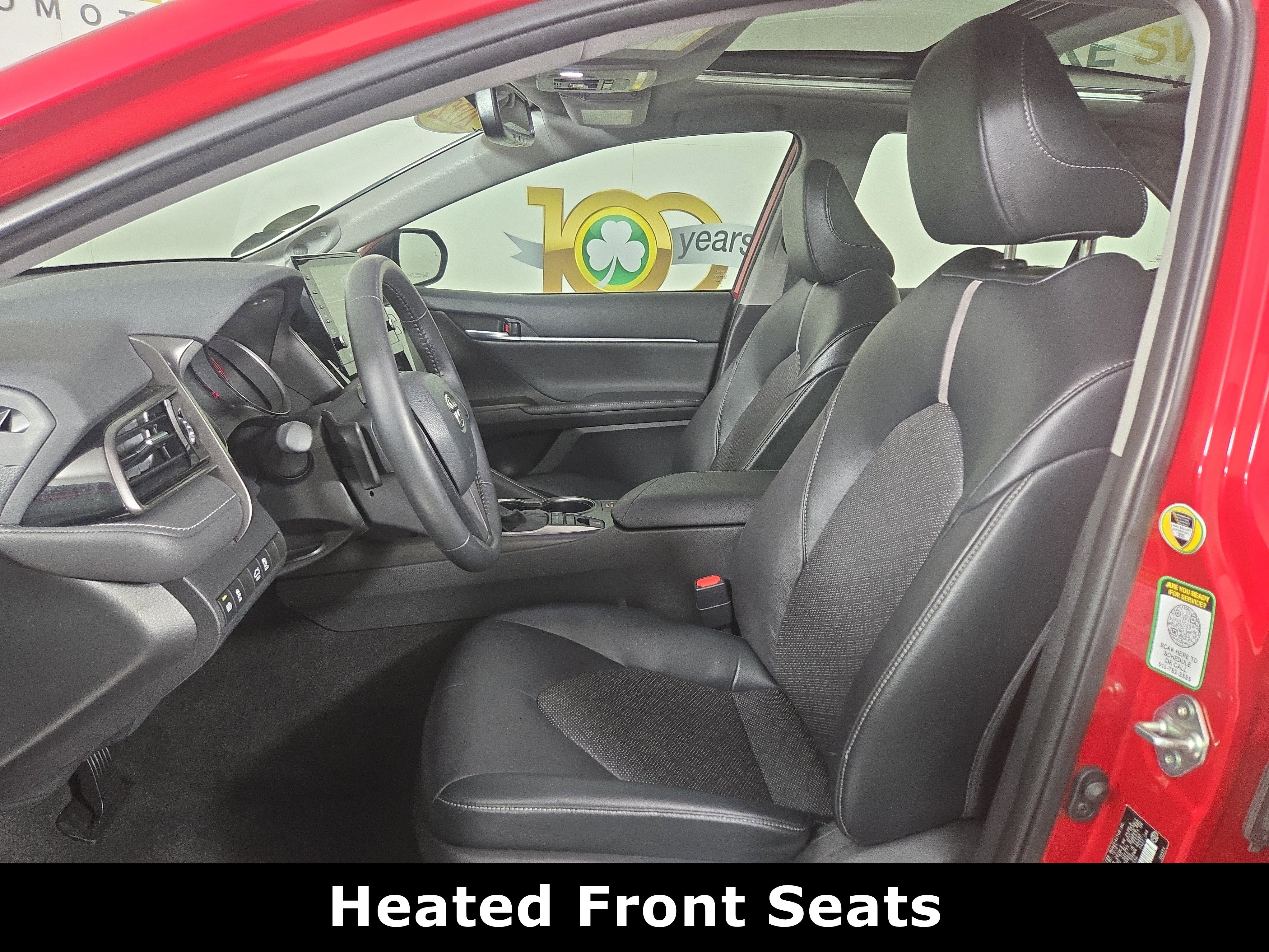 Used 2022 Toyota Camry XSE image 11