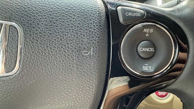 Used 2017 Honda Accord EX-L image 28