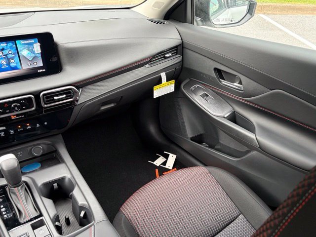 New 2027 Nissan Sentra SR w/ Floor Mat Package FWD image 33