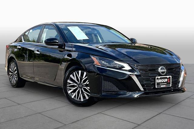 Certified 2023 Nissan Altima 2.5 SV FWD image 3