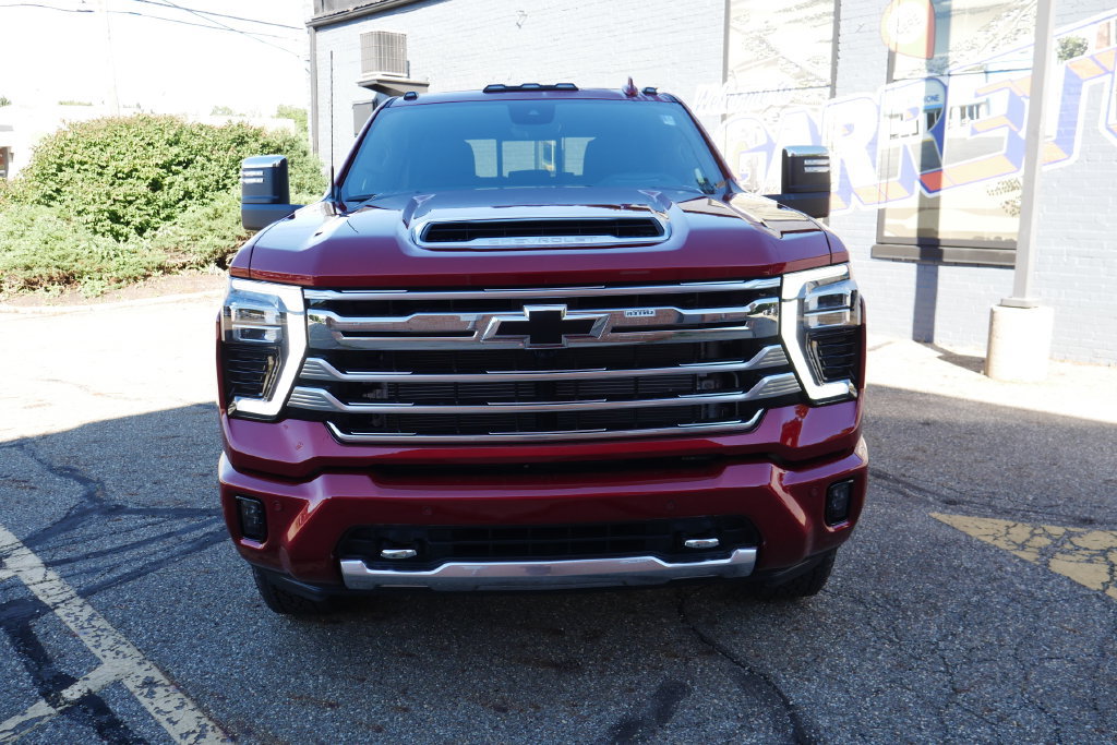 New 2026 Chevrolet Silverado 3500 High Country w/ High Country Premium Package AWD/4WD image 2