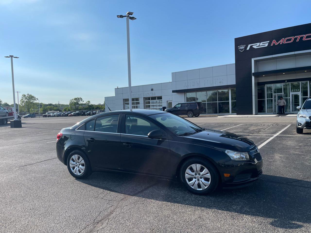Used 2012 Chevrolet Cruze LS w/ Connectivity Package FWD image 2