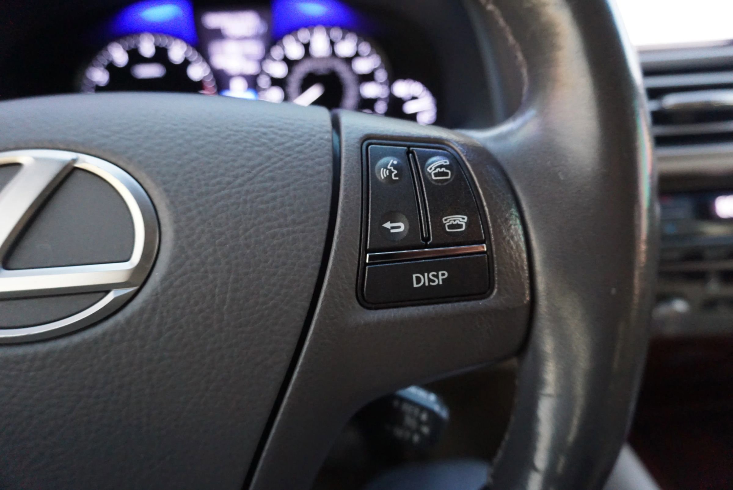 Used 2015 Lexus LS 460 image 34