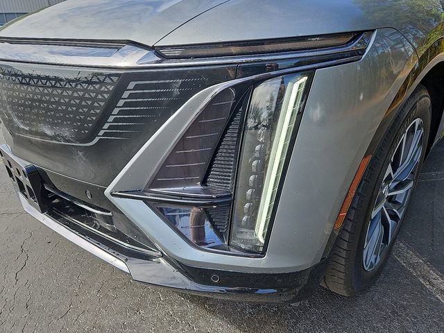 Used 2024 Cadillac Lyriq Sport AWD/4WD image 11