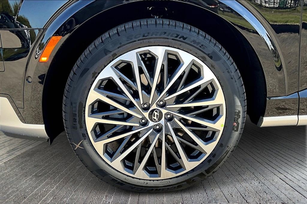 New 2026 Hyundai Palisade Calligraphy FWD image 13