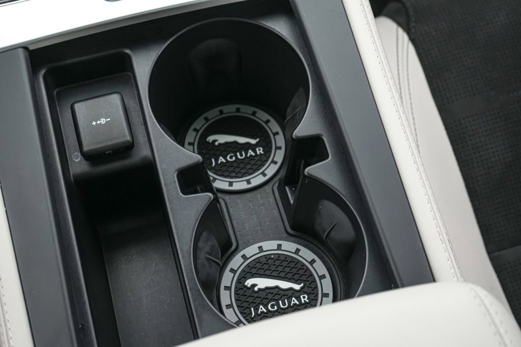 Used 2023 Jaguar F-PACE SVR AWD/4WD image 29