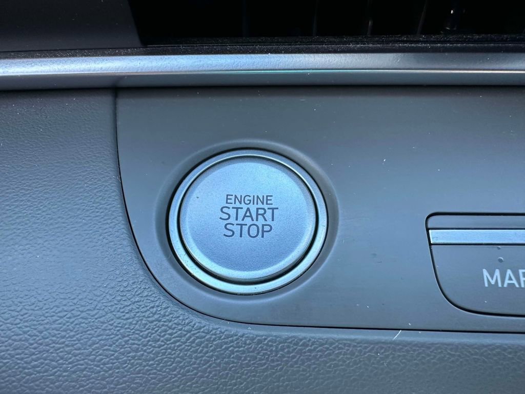 Used 2023 Hyundai Elantra SEL w/ Convenience Package FWD image 26