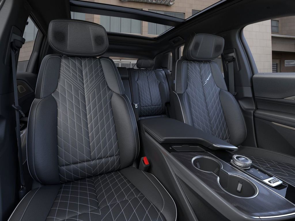 New 2026 Cadillac Lyriq V w/ Exterior Carbon Fiber Package AWD/4WD image 22