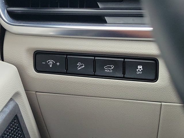 Used 2024 Kia Telluride SX w/ Towing Package FWD image 20