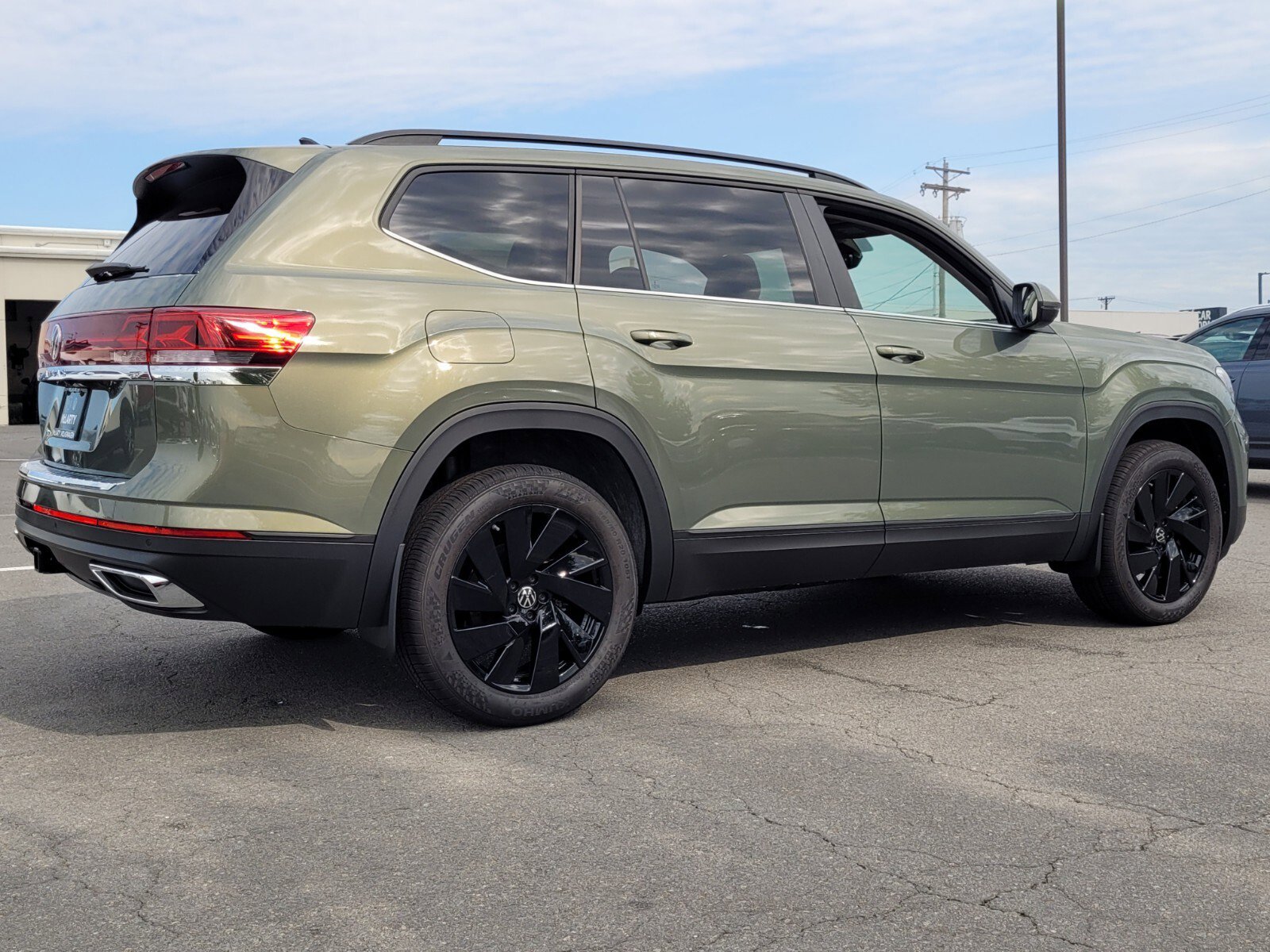 New 2026 Volkswagen Atlas SE image 3