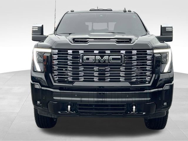 Used 2025 GMC Sierra 2500 Denali Ultimate image 2