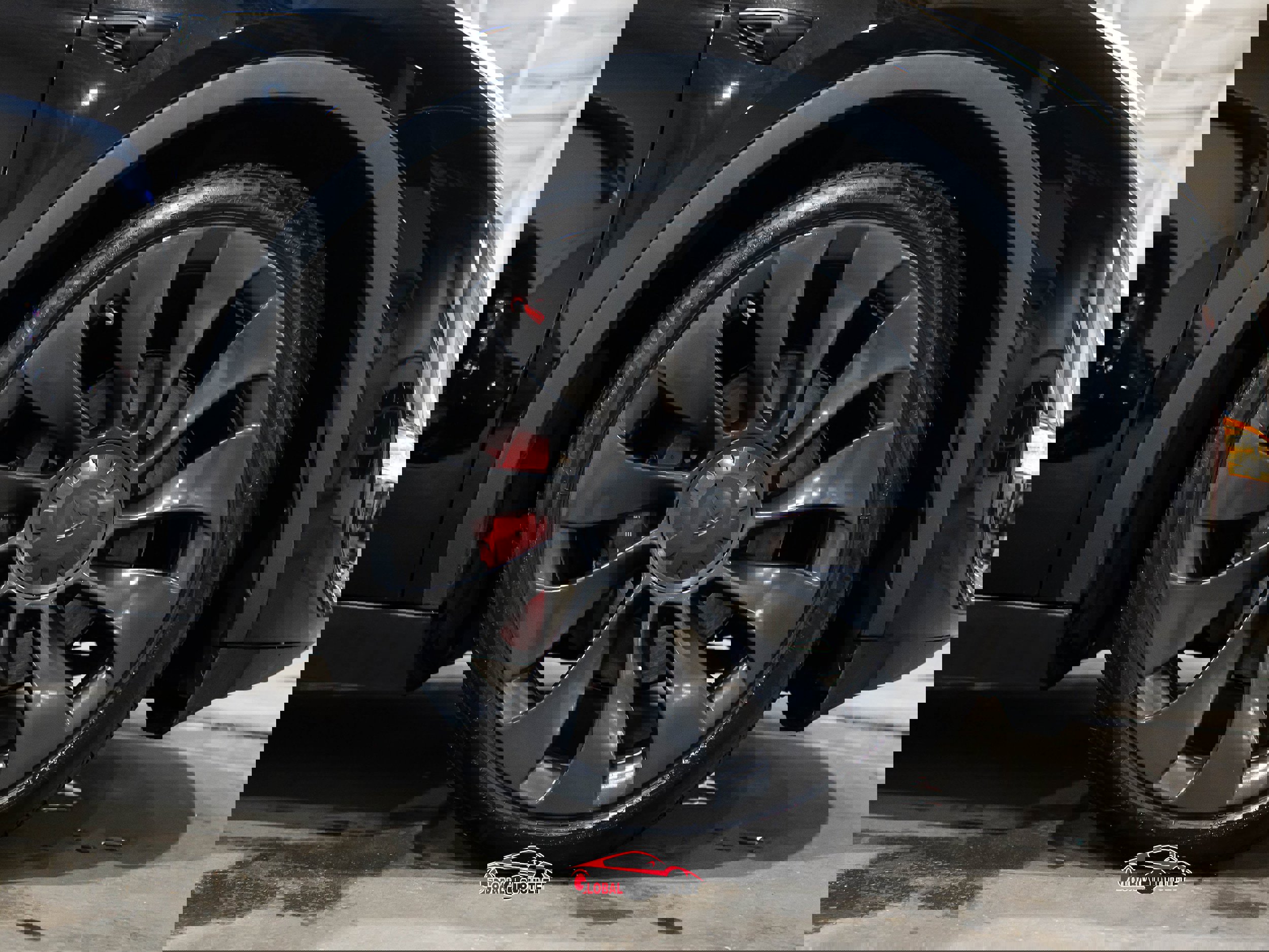 Used 2021 Tesla Model Y Performance image 9