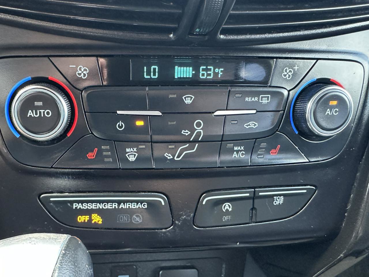 Used 2017 Ford Escape Titanium FWD image 61