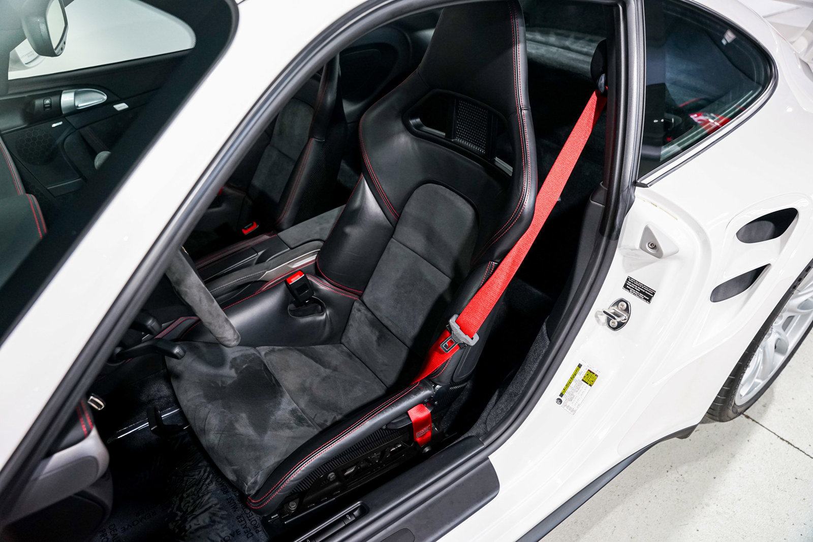 Used 2009 Porsche 911 GT2 image 21