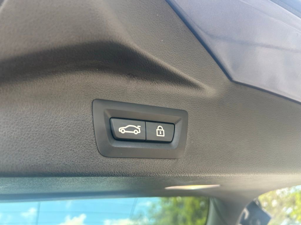 Used 2022 BMW X5 xDrive40i w/ Premium Package AWD/4WD image 44