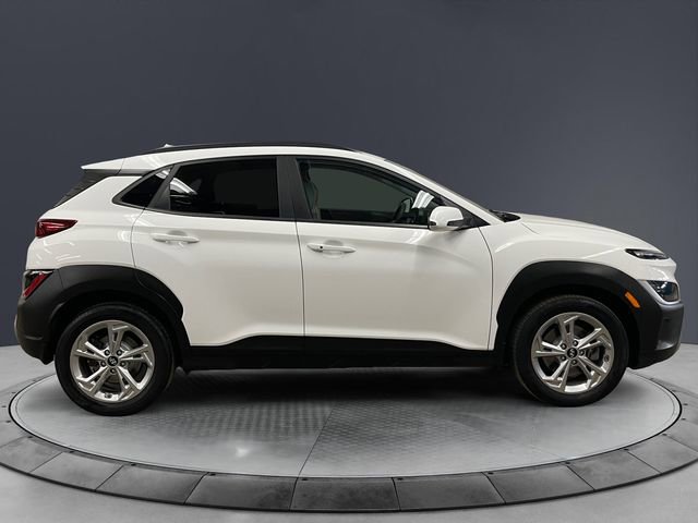 Used 2023 Hyundai Kona SEL w/ Winter Weather Package AWD/4WD image 6