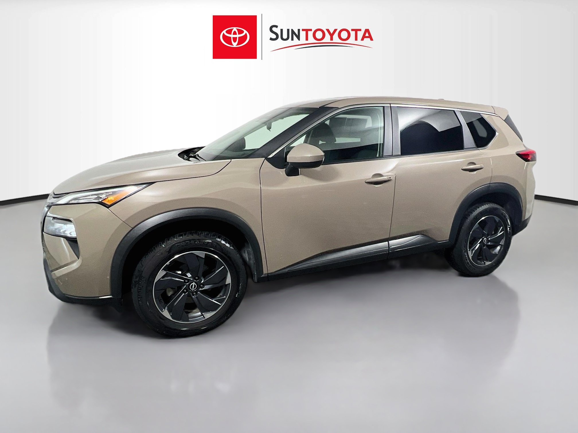 Used 2025 Nissan Rogue SV FWD image 9