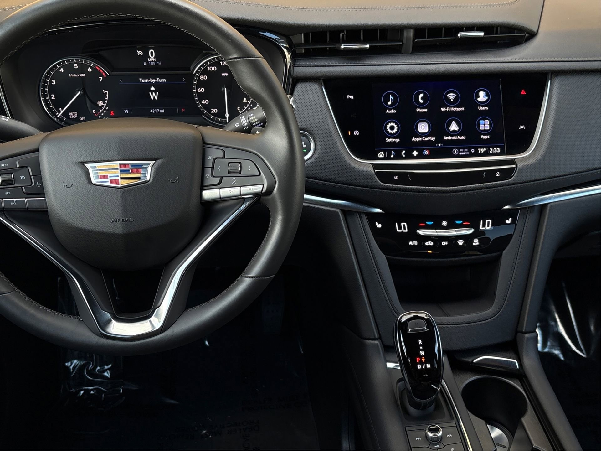 New 2025 Cadillac XT6 Luxury image 16