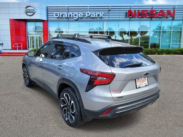 Used 2025 Chevrolet Trax RS w/ Driver Confidence Package image 3