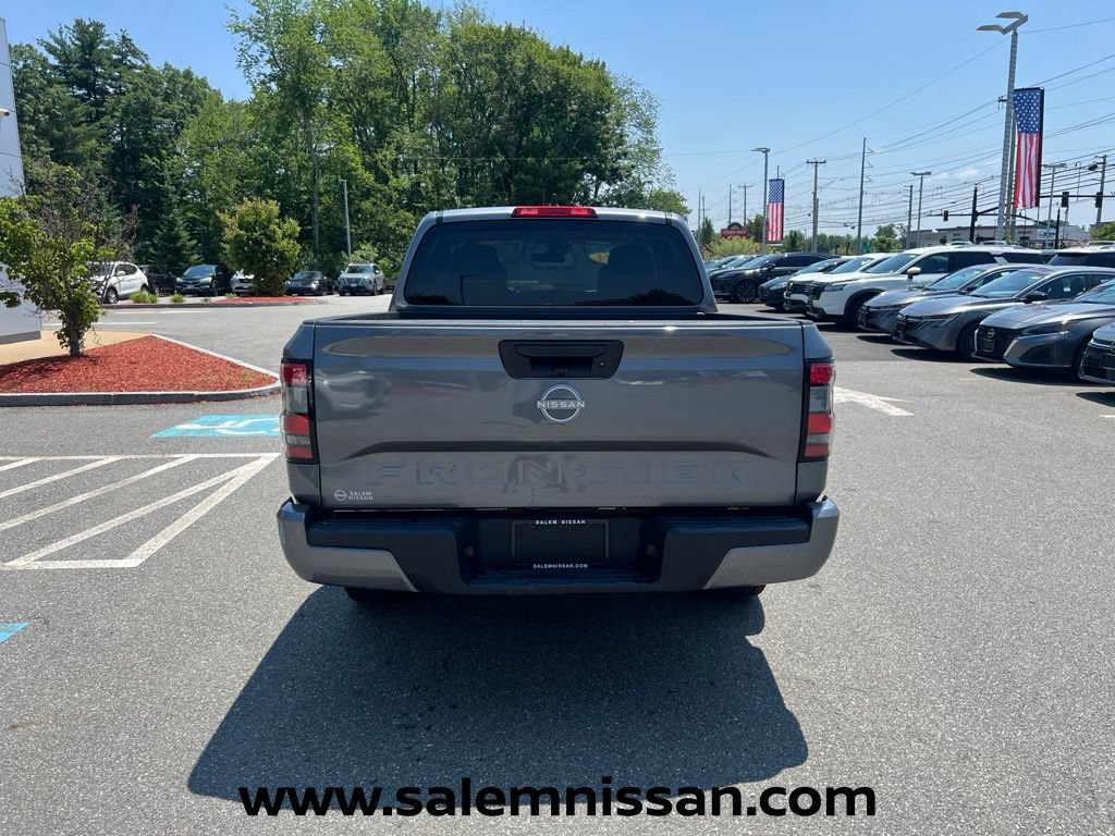 Used 2024 Nissan Frontier SV AWD/4WD image 6