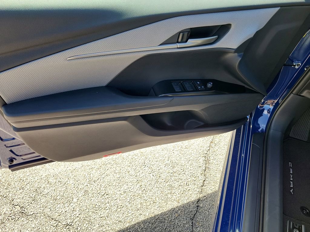 New 2026 Toyota Camry SE image 19