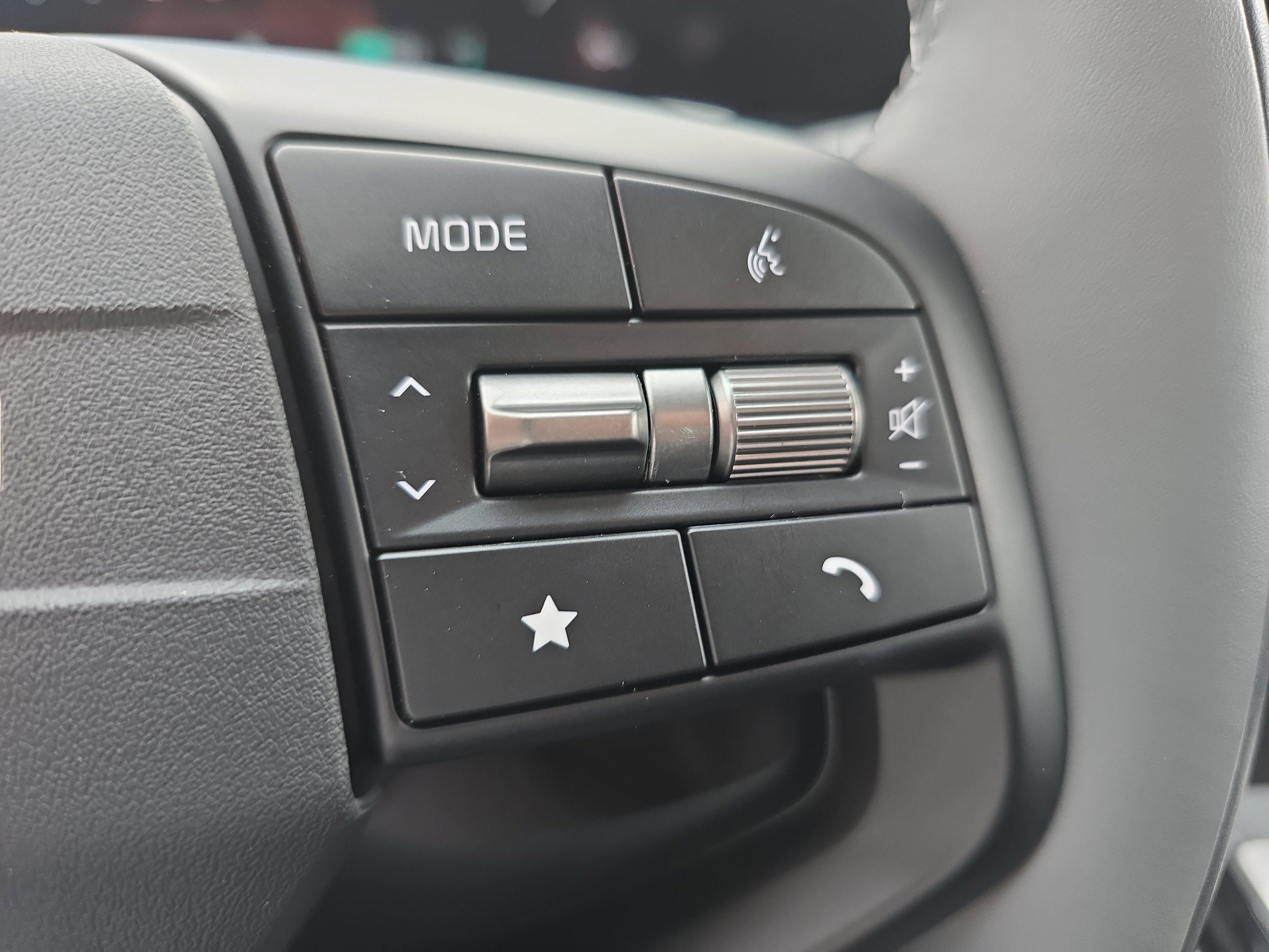 New 2025 Kia EV6 Wind image 19